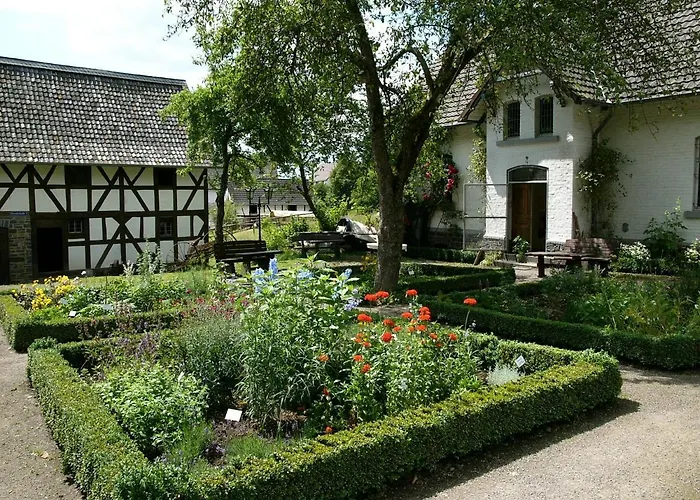 Pensjonat Bergischer Hof 3*